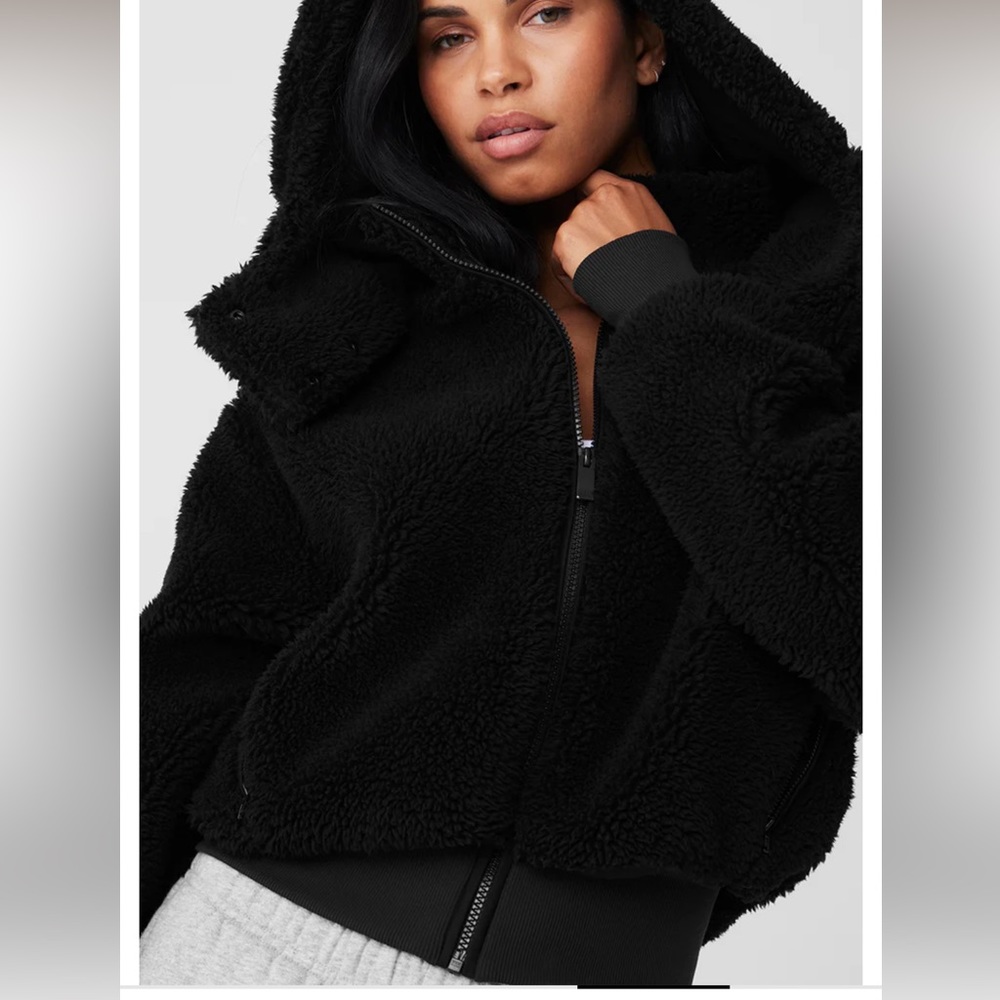 Alo Yoga Foxy Sherpa Jacket - Black - size Small